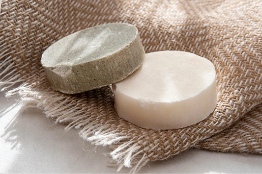 Cuidado del cabello con champús sólidos: ventajas y recomendaciones