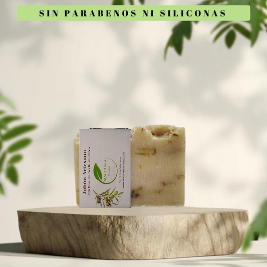 Handgemachte Olivenölseife mit Ringelblume und Mandeln. 90-100 g