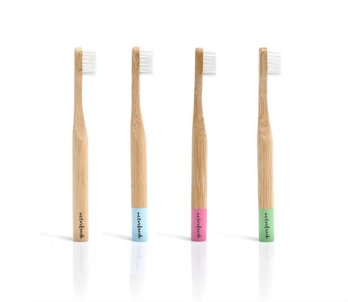 Cepillos de Dientes Infantiles de Bambu.